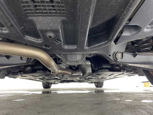 メルセデス・ベンツ Ｃ１８０ ブルーエフィシェンシー クーペ 福岡県 2012(平24)年 1.4万km カルサイトホワイト ・メーカーナビ　/（ＡＭ　ＦＭ　ＣＤ　ＤＶＤ　ＵＳＢ　BT）/・ＥＴＣ　/・前ドラレコ　/・バックカメラ　/・横滑り防止　/・オートライト　/・背面のみパワーシート　/・ハーフレザー　/・純正フロアマット　/・純正１６インチアルミ/・ステアリングスイッチ