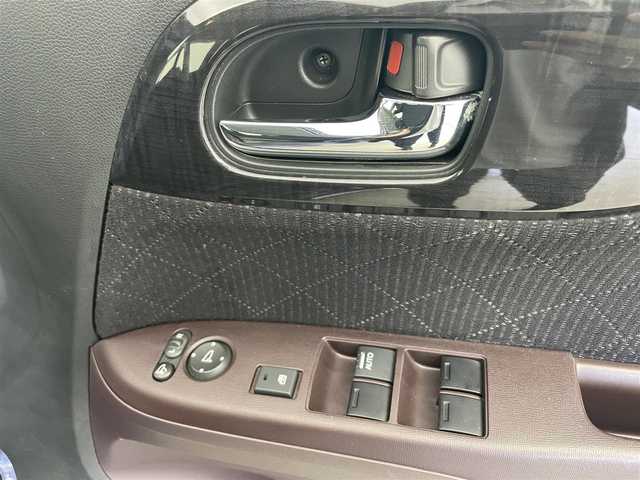 ホンダ Ｎ ＯＮＥ プレミアム Lパッケージ 富山県 2013(平25)年 5万km プレミアムブルームーンパール 社外ナビ（AM/FM/CD/DVD/USB）/ワンセグTV/バックカメラ/ETC/スマートキー/プッシュスタート/アイドリングストップ/オートライト/横滑り防止装置/純正１４インチAW/ドアバイザー/純正フロアマット/カーテンエアバッグ