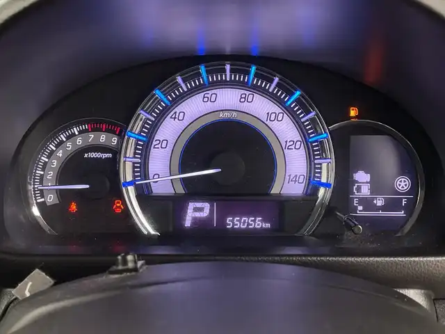 スズキ スペーシア カスタム Z ターボ 鹿児島県 2017(平29)年 5.5万km アクティブイエロー/ブラック2トーンルーフ 純正8インチナビ/（AM/FM/CD/DVD/Bluetooth）/フルセグテレビ/全方位カメラ/衝突被害軽減ブレーキ/レーンキープアシスト/片側パワースライドドア /ETC/シートヒーター/純正フロアマット/ドアバイザー/LEDヘッドライト/スマートキー /スペアキー