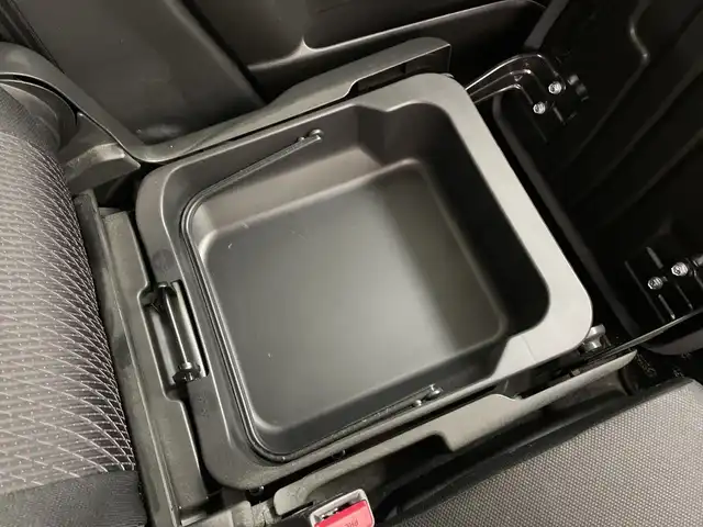 スズキ スペーシア カスタム Z ターボ 鹿児島県 2017(平29)年 5.5万km アクティブイエロー/ブラック2トーンルーフ 純正8インチナビ/（AM/FM/CD/DVD/Bluetooth）/フルセグテレビ/全方位カメラ/衝突被害軽減ブレーキ/レーンキープアシスト/片側パワースライドドア /ETC/シートヒーター/純正フロアマット/ドアバイザー/LEDヘッドライト/スマートキー /スペアキー