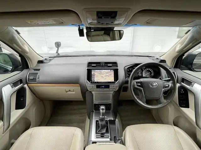 トヨタ ランドクルーザー プラド TX Lパッケージ 千葉県 2018(平30)年 5.2万km ブラック ４WD/・センターデフロック/・ダウンヒルアシストコントロール/社外メモリー9インチナビ/・CD/DVD/・AM/FM/・バッグ/サイドカメラ/・フルセグTV/・BT/コーナーセンサー/クルーズコントロール/衝突軽減システム/レーンキープアシスト/ハーフレザー/・パワーシート/・エアシート/・純正フロアマット/MKW17インチAW/ガナドールマフラー/LEDヘッドライト/・オートライト/・オートマチックハイビーム/W＋サイドエアバッグ/・カーテンエアバッグ/ETC/スマートキー/・スペアキー/保証書・取説