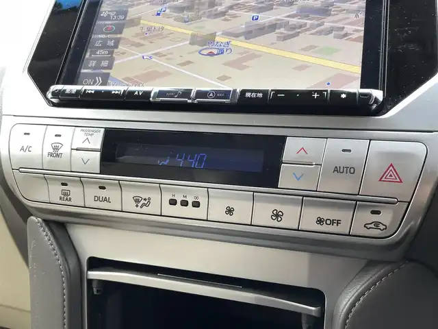 トヨタ ランドクルーザー プラド TX Lパッケージ 千葉県 2018(平30)年 5.2万km ブラック ４WD/・センターデフロック/・ダウンヒルアシストコントロール/社外メモリー9インチナビ/・CD/DVD/・AM/FM/・バッグ/サイドカメラ/・フルセグTV/・BT/コーナーセンサー/クルーズコントロール/衝突軽減システム/レーンキープアシスト/ハーフレザー/・パワーシート/・エアシート/・純正フロアマット/MKW17インチAW/ガナドールマフラー/LEDヘッドライト/・オートライト/・オートマチックハイビーム/W＋サイドエアバッグ/・カーテンエアバッグ/ETC/スマートキー/・スペアキー/保証書・取説