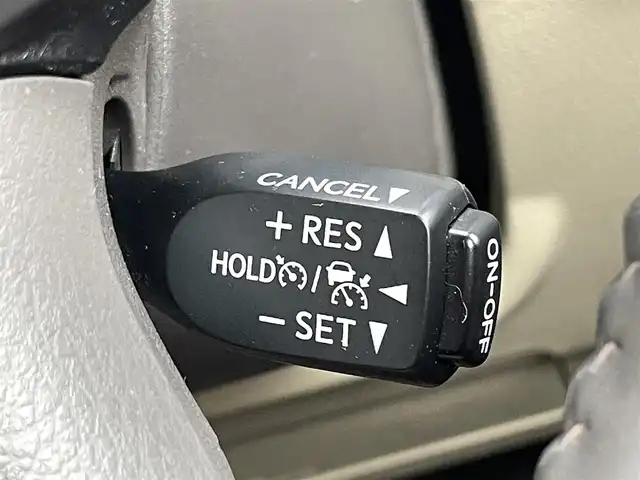 トヨタ ランドクルーザー プラド TX Lパッケージ 千葉県 2018(平30)年 5.2万km ブラック ４WD/・センターデフロック/・ダウンヒルアシストコントロール/社外メモリー9インチナビ/・CD/DVD/・AM/FM/・バッグ/サイドカメラ/・フルセグTV/・BT/コーナーセンサー/クルーズコントロール/衝突軽減システム/レーンキープアシスト/ハーフレザー/・パワーシート/・エアシート/・純正フロアマット/MKW17インチAW/ガナドールマフラー/LEDヘッドライト/・オートライト/・オートマチックハイビーム/W＋サイドエアバッグ/・カーテンエアバッグ/ETC/スマートキー/・スペアキー/保証書・取説