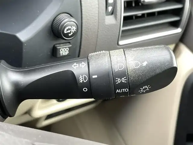 トヨタ ランドクルーザー プラド TX Lパッケージ 千葉県 2018(平30)年 5.2万km ブラック ４WD/・センターデフロック/・ダウンヒルアシストコントロール/社外メモリー9インチナビ/・CD/DVD/・AM/FM/・バッグ/サイドカメラ/・フルセグTV/・BT/コーナーセンサー/クルーズコントロール/衝突軽減システム/レーンキープアシスト/ハーフレザー/・パワーシート/・エアシート/・純正フロアマット/MKW17インチAW/ガナドールマフラー/LEDヘッドライト/・オートライト/・オートマチックハイビーム/W＋サイドエアバッグ/・カーテンエアバッグ/ETC/スマートキー/・スペアキー/保証書・取説