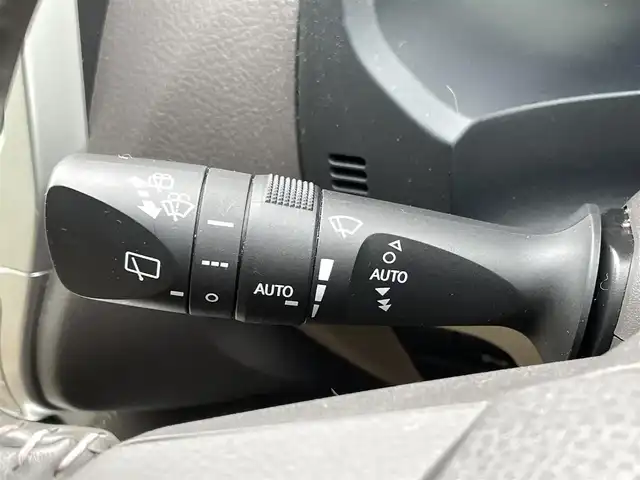 トヨタ ランドクルーザー プラド TX Lパッケージ 千葉県 2018(平30)年 5.2万km ブラック ４WD/・センターデフロック/・ダウンヒルアシストコントロール/社外メモリー9インチナビ/・CD/DVD/・AM/FM/・バッグ/サイドカメラ/・フルセグTV/・BT/コーナーセンサー/クルーズコントロール/衝突軽減システム/レーンキープアシスト/ハーフレザー/・パワーシート/・エアシート/・純正フロアマット/MKW17インチAW/ガナドールマフラー/LEDヘッドライト/・オートライト/・オートマチックハイビーム/W＋サイドエアバッグ/・カーテンエアバッグ/ETC/スマートキー/・スペアキー/保証書・取説