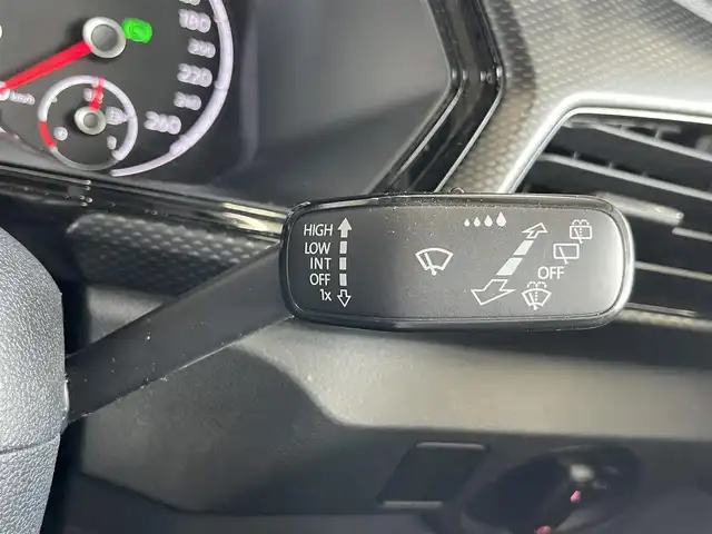 フォルクスワーゲン Ｔ－クロス TSI 1st 山形県 2020(令2)年 3.8万km 黒 純正ナビ/バックカメラ/フルセグTV/アダプティブクルーズコントロール/ブラインドスポットモニター/レーンキープアシスト/パークアシスト/コーナーセンサー/AppleCarplay/コーナーセンサー/ETC