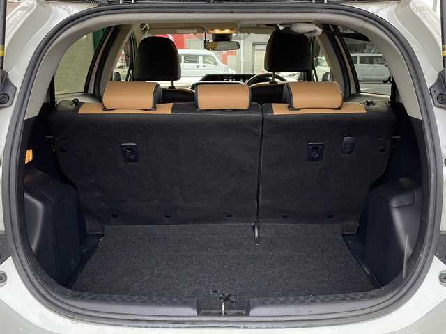 トヨタ アクア リルヴィーG 愛媛県 2018(平30)年 15万km ホワイトパールクリスタルシャイン 衝突軽減ブレーキ/レーンキープアシスト/純正SDナビ/地デジTV/【NSZT-Y66T】/純正CD/DVD/SD/Bluetooth/バックカメラ/合皮シート/前席シートヒーター/クルーズコントロール/ドライブレコーダー/スマートキー/純正15インチアルミ/革巻きステアリング/LEDヘッドライト/運転席シートリフター/電格ウィンカーミラー/スペアキー（スマートキー）/ETC/保証書/取扱説明書/ナビ取扱説明書/純正フロアマット