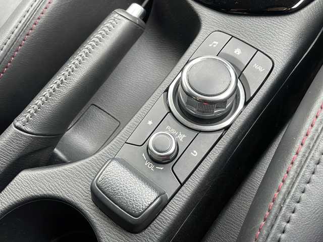 マツダ ＣＸ－３ XD ツーリング 青森県 2016(平28)年 10.7万km セラミックM 4WD/純正SDナビ・フルセグTV/CD・DVD・Bluetooth/バックカメラ/合皮コンビシート/前席シートヒーター/ヘッドアップディスプレイ/パドルシフト/衝突軽減ブレーキ/クルーズコントロール/ブラインドスポットモニタリング/LEDヘッドライト/オートライト/純正18インチアルミ/プッシュスタート/スマートキー/スペアキー/保証書・取説書