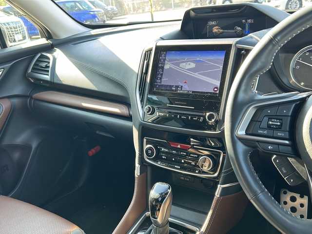 スバル フォレスター ハイブリッド アドバンス 岐阜県 2022(令4)年 2.6万km クリスタルホワイトP 登録時走行距離25722km/デジタルインナーミラー/純正ナビ/４ＷＤ/アイサイト/フルセグＴＶ/クルーズコントロール/バックカメラ/レザーシート/シートヒーター/ステアリングヒーター/ワンオーナー/純正アルミホイール/ビルトインＥＴＣ/禁煙車/プッシュスタート/スマートキー/パドルシフト/コーナーセンサー/LEDヘッドライト/オートライト