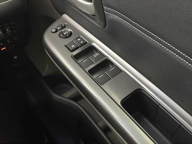 ホンダ フリード＋ ハイブリット EX 栃木県 2016(平28)年 7.9万km ホワイトオーキッドパール ワンオーナー/純正7インチワイドナビ/・フルセグTV/AM/FM/・Bluetooth/USB/HDMI/ホンダセンシング/・衝突軽減ブレーキ/・誤発進抑制/・アダプティブクルーズコントロール/・車線維持支援/・歩行者事故低減ステアリング/・先行者発進お知らせ/・標識認識/バックカメラ/両側パワースライドドア/ビルトインETC/ハーフレザーシート(合皮)/シートヒーター(D/N席)/ロールサンシェード(2列目)/LEDヘッドライト/フォグランプ/純正15インチアルミホイール/社外15インチアルミ4本積込(スタッドレス付)/純正フロアマット/サイド+カーテンエアバッグ/スマートキー×2本/保証書、取扱説明書