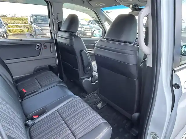 ホンダ フリード＋ ハイブリット EX 佐賀県 2016(平28)年 7.9万km ホワイトオーキッドパール ワンオーナー/純正7型ワイドナビ(フルセグTV/AM/FM/BT/USB/HDMI)/ホンダセンシング/衝突軽減ブレーキ/誤発進抑制/アダプティブクルーズコントロール/車線維持支援/歩行者事故低減ステアリング/先行者発進お知らせ/標識認識/バックカメラ/両側パワースライドドア/ビルトインETC/ハーフレザーシート(合皮)/シートヒーター(D/N席)/ロールサンシェード(2列目)/LEDヘッドライト/フォグランプ/フロントワイパーデアイサー/Moduloサイドエアロ/現状サマー(純正AW)(185/65/R15)/社外15インチアルミ4本積込(スタッドレス付)/スマートキー×2本/保証書、取扱説明書/DUNLOP ENASAVE RV505/BRIDGESTONE BLIZAK VRX2