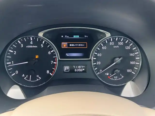 日産 ティアナ XV ナビAVMパッケージ 愛知県 2017(平29)年 7.2万km ブリリアントホワイトパール 純正ナビ/フルセグTV/アラウンドビューモニター/ビルトインETC/クルーズコントロール/前後ソナー機能/エマージェンシーブレーキ/誤発進抑制/車線逸脱警報/後方車両検知警報/HIDヘッドランプ/オートライト/フロントフォグランプ/革巻きステアリング/ステアリングスイッチ/ベージュ革シート/前席パワーシート/前席シートヒーター/エアシート/助手席パワーオットマン/純正17インチアルミホイール/スマートキー/プッシュエンジンスターター/禁煙車