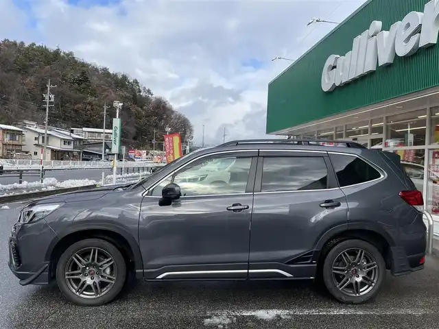スバル フォレスター スポーツ 岐阜県 2020(令2)年 2.5万km マグネタイトグレーメタリック 4WD/アイサイト/電動リアゲート/純正ナビ/【Bluetooth．CD.DVD.AM/FM．TV.AUX】/ステアリングヒーター/ハーフレザーシート/シートヒーター/パワーシート/シートメモリ/コーナーセンサー/バックサイドカメラ/クルーズコントロール/LEDオートライト/ETC/ドライブレコーダー/純正フロアマット/保証書/取扱説明書/スペアキー