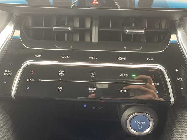 トヨタ ハリアー ハイブリッド Z レザーパッケージ 栃木県 2021(令3)年 3.2万km ホワイトパールクリスタルシャイン 純正メモリナビ/(フルセグTV/Bluetooth/MSV/AUX/USB)/バックカメラ/JBLサウンドシステム/トヨタセーフティーセンス/前後コーナーセンサー/ビルトインETC2.0/前方ドラレコ/前列パワーシート/前列シートエアコン/前列シートヒーター/メモリーシート/禁煙車/デジタルインナーミラー/ステアリングヒーター/オートライト/LEDヘッドライト/横滑り防止装置/フォグランプ/スマートキー/プッシュスタート/革巻きステアリング/ウィンカーミラー/純正アルミホイール/純正フロアマット