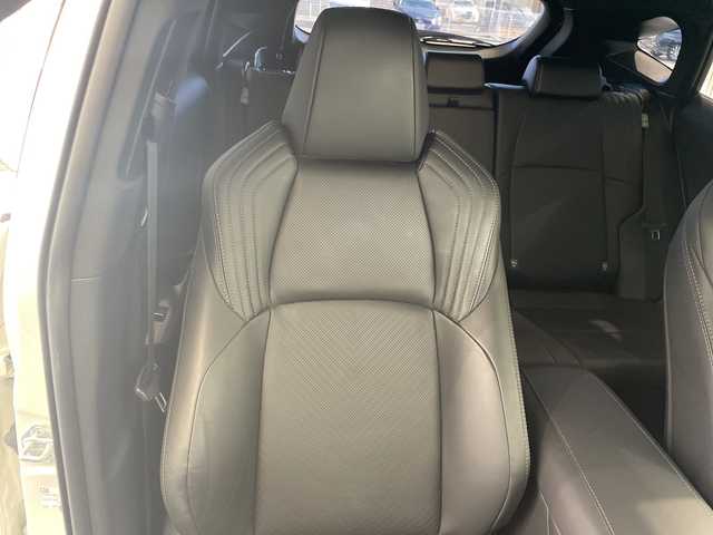 トヨタ ハリアー ハイブリッド Z レザーパッケージ 栃木県 2021(令3)年 3.2万km ホワイトパールクリスタルシャイン 純正メモリナビ/(フルセグTV/Bluetooth/MSV/AUX/USB)/バックカメラ/JBLサウンドシステム/トヨタセーフティーセンス/前後コーナーセンサー/ビルトインETC2.0/前方ドラレコ/前列パワーシート/前列シートエアコン/前列シートヒーター/メモリーシート/禁煙車/デジタルインナーミラー/ステアリングヒーター/オートライト/LEDヘッドライト/横滑り防止装置/フォグランプ/スマートキー/プッシュスタート/革巻きステアリング/ウィンカーミラー/純正アルミホイール/純正フロアマット