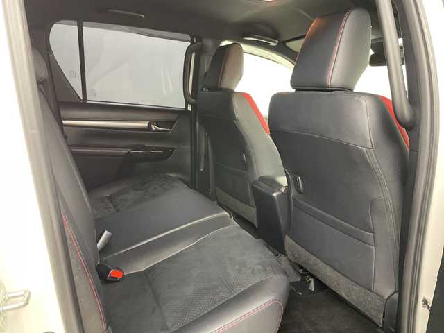 トヨタ ハイラックス 道央・札幌 2022(令4)年 1.9万km 白 　・４ＷＤ　/ディーゼル　ターボ/・純正ディスプレイオーディオ/・USB/AppleCarPlay/ナビ/・AndroidAuto/BT/・プリクラッシュセーフティー　/・レーンキープアシスト　/・パノラマミックビューモニター　/・荷台ハードカーバー（ダンパー付き）/・ダウンヒルアシストコントロール　/・センターでフロック　/・レーダークルーズコントロール/・MTモード付・パドルシフト/・ＥＴＣ/・ハーフレザーシート/・LEDオートライト/・スマートキー/スペアキー/・純正ハードトノカバー