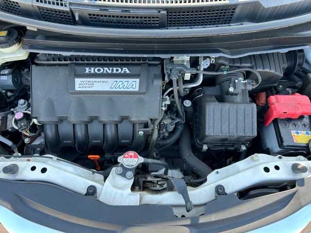 ホンダ フリード ハイブリット プレミアムエディション 千葉県 2016(平28)年 5.3万km ホワイトオーキッドパール 純正ナビ/ワンセグTV/CD/DVD再生/Bluetooth接続/バックカメラ/ビルトインETC/ドライブレコーダー/両側パワースライドドア/純正フロアマット/横滑り防止装置/ウィンカーミラー/LEDヘッドライト