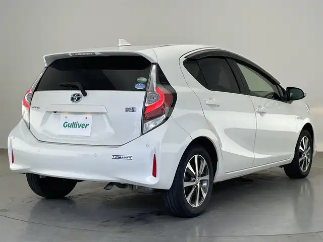 トヨタ アクア G ブラックソフトレザーセレ 愛知県 2018(平30)年 6.7万km ホワイトパールクリスタルシャイン 純正ナビ　フルセグＴＶ　ＨＤＭＩ　Ｂｌｕｅｔｏｏｔｈ　黒合皮シート　ＥＴＣ２．０　セーフティセンス　衝突軽減　クルコン　バックカメラ　ＬＥＤオートライト　フォグランプ　コーナーセンサー　プッシュスタート　純正ドライブレコーダー　禁煙車