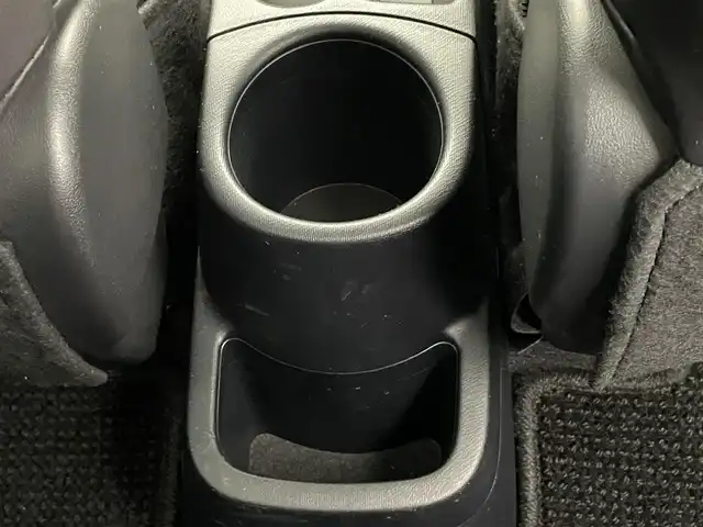 トヨタ アクア G ブラックソフトレザーセレ 愛知県 2018(平30)年 6.7万km ホワイトパールクリスタルシャイン 純正ナビ　フルセグＴＶ　ＨＤＭＩ　Ｂｌｕｅｔｏｏｔｈ　黒合皮シート　ＥＴＣ２．０　セーフティセンス　衝突軽減　クルコン　バックカメラ　ＬＥＤオートライト　フォグランプ　コーナーセンサー　プッシュスタート　純正ドライブレコーダー　禁煙車