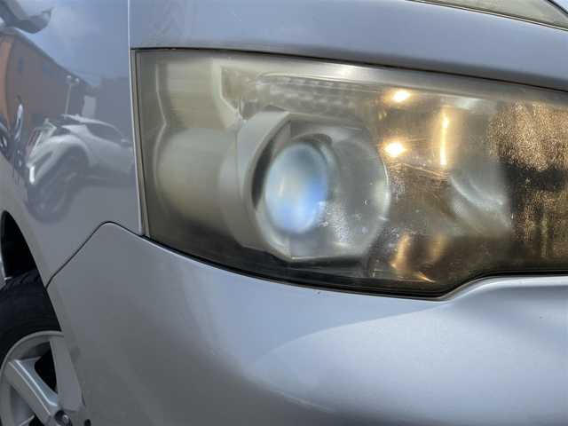 トヨタ ヴォクシー ZS 静岡県 2010(平22)年 19.9万km シルバーM 4WD/純正HDDナビ・ワンセグTV/DVD/CD/SD/MSV/Bluetooth/バックカメラ/純正16インチAW/両側パワースライドドア/HIDライト/スマートキー2個/プッシュスタート/新車時保証書/取扱説明書