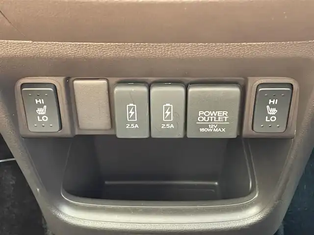 ホンダ Ｎ ＯＮＥ セレクト 滋賀県 2018(平30)年 2.7万km パールⅡ 社外7型ナビ/CD/USB/ワンセグTV/バックカメラ/ステアリングスイッチ/ETC/CTBA/ハーフレザーシート/シートヒーター/ウッド調パネル/前方ドラレコ/ベンチシート/プッシュスタート/スマートキー/アイドリングストップ