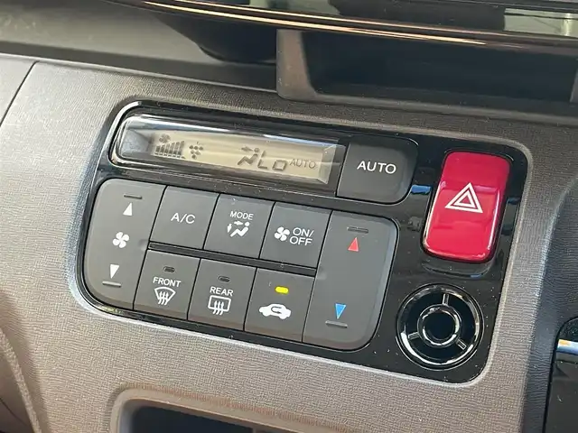 ホンダ Ｎ ＯＮＥ セレクト 滋賀県 2018(平30)年 2.7万km パールⅡ 社外7型ナビ/CD/USB/ワンセグTV/バックカメラ/ステアリングスイッチ/ETC/CTBA/ハーフレザーシート/シートヒーター/ウッド調パネル/前方ドラレコ/ベンチシート/プッシュスタート/スマートキー/アイドリングストップ