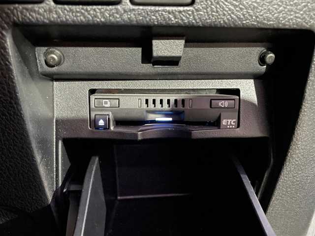 トヨタ アルファード S 山口県 2021(令3)年 3.1万km ラグジュアリーホワイトパールクリスタルシャインガラスフレーク ワンオーナー車/純正メーカーオプションナビ/CD/DVDデッキ/Bluetooth/フルセグTV/バックカメラ/純正フリップダウンモニター/両側パワースライドドア/LEDヘッドライト/LEDフォグライト/トヨタセーフティセンス/横滑り防止装置/オートマチックハイビーム/クルーズコントロール/レーンキープアシスト/ステアリングスイッチ/スマートキー＆プッシュスタート/社外前後ドライブレコーダー/純正18インチAW/保証書・取説/スペアキー1個