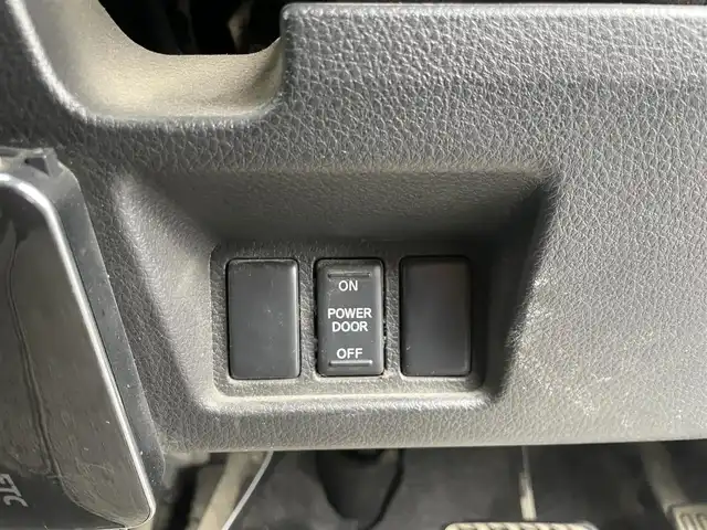 スズキ ランディ 2．0S 島根県 2010(平22)年 18.2万km ブリリアントホワイトパール ＥＴＣ　/クルーズコントロール　/片側パワースライドドア　/横滑り防止装置　/プッシュスタート　/スマートキー　/アイドリングストップ　/純正フロアマット　/スペアキー１本　/保証書　/取扱説明書