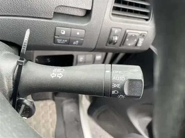 スズキ ランディ 2．0S 島根県 2010(平22)年 18.2万km ブリリアントホワイトパール ＥＴＣ　/クルーズコントロール　/片側パワースライドドア　/横滑り防止装置　/プッシュスタート　/スマートキー　/アイドリングストップ　/純正フロアマット　/スペアキー１本　/保証書　/取扱説明書