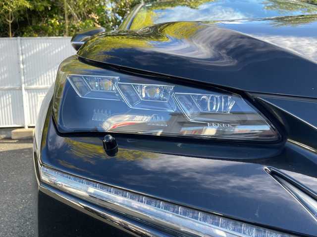 レクサス ＮＸ 300h Fスポーツ 茨城県 2014(平26)年 10.3万km スターライトブラックガラスフレーク 純正ナビ【AM/FM/DVD・BT/フルセグ】/サンルーフ/クルーズコントロール/レザーシート/バックカメラ/ステアリング制御装置/メモリシート/エアシート（D+N席）/シートヒーター（D+N席）/パワーシート（全席）/ETC/ドライブレコーダー/3眼LEDライト/コーナーセンサー/ステアリングヒーター/パドルシフト/イモビライザー/取扱説明書/スペアキー×１/カードキー×１