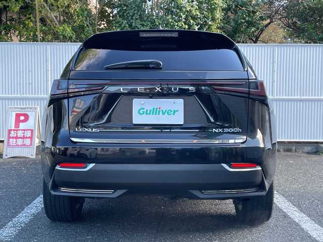 レクサス ＮＸ 300h Fスポーツ 茨城県 2014(平26)年 10.3万km スターライトブラックガラスフレーク 純正ナビ【AM/FM/DVD・BT/フルセグ】/サンルーフ/クルーズコントロール/レザーシート/バックカメラ/ステアリング制御装置/メモリシート/エアシート（D+N席）/シートヒーター（D+N席）/パワーシート（全席）/ETC/ドライブレコーダー/3眼LEDライト/コーナーセンサー/ステアリングヒーター/パドルシフト/イモビライザー/取扱説明書/スペアキー×１/カードキー×１