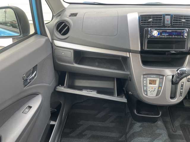 スバル ステラ カスタム R スマートアシスト 長野県 2013(平25)年 2.8万km ファインブルーマイカメタリック ・社外オーディオ/・スマートアシスト/・横滑り防止装置/・アイドリングストップ/・純正14インチアルミホイール/・HIDヘッドライト/・オートライト/・ウィンカーミラー/・電動格納ミラー/・スマートキー/・エンジンプッシュスタート/・フロアマット