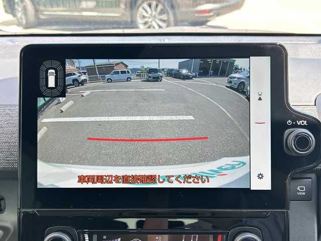 トヨタ シエンタ ハイブリッド Z 和歌山県 2023(令5)年 2万km ホワイトパールクリスタルシャイン 純正メモリーナビ/フルセグTV/バックカメラ/12.1型後席ディスプレイ /（Bluetooth/CD/DVD/TV/miracast）/プリクラッシュセーフティー/レーダークルーズコントロール/レーンディパーチャーアラート/ブラインドスポットモニター/パーキングアシスト/クリアランスソナー/横滑り防止装置/両側パワースライドドア/シートヒーター/ステアリングヒーター/AC100V充電/純正フロアマット/純正アルミホイール（スペアタイヤ）/LEDヘッドライト/オートライト/オートマチックハイビーム