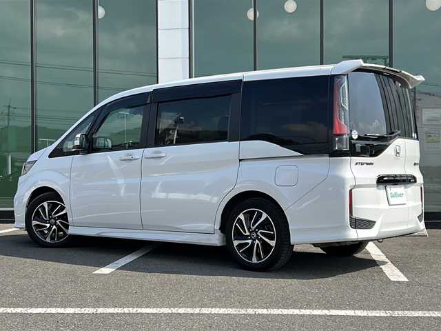 ホンダ ステップワゴン スパーダ クルスピセンシング 福岡県 2020(令2)年 6.9万km プラチナホワイトパール 純正メモリナビ（VXU-207SWi）/（AM/FM/CD/DVD/BT/フルセグTV）/衝突被害軽減システム/クルーズコントロール/横滑り防止装置/バックカメラ/スマートキー/プッシュスタートボタン/両側パワースライドドア/ETC2.0/LEDライト/純正フロアマット/純正17インチアルミホイール