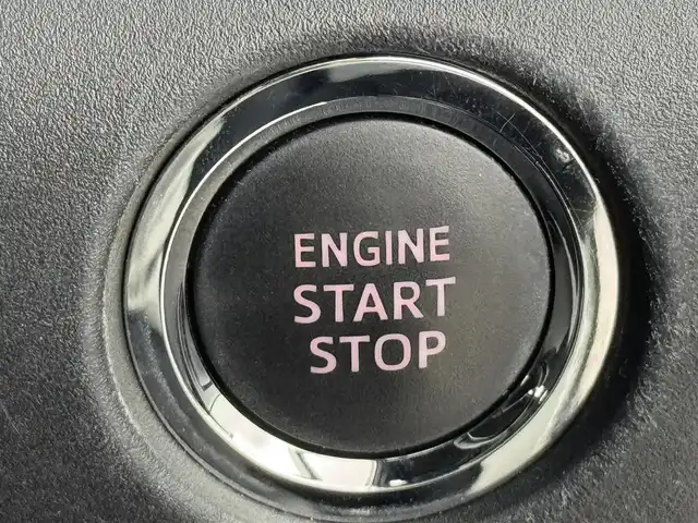 トヨタ ヴォクシー ZS 煌Ⅲ 福岡県 2021(令3)年 6.2万km ホワイトパールクリスタルシャイン 後席モニター　/純正１０．５型ナビ　/バックカメラ　/ビルトインＥＴＣ２．０　/前後ドラレコ　/クルコン　/コーナーセンサー　/衝突被害軽減ブレーキ　/レーンキープ　/ＰＫＳＢ　/ＭＴモード付　/ハーフレザー　/両側パワースライドドア