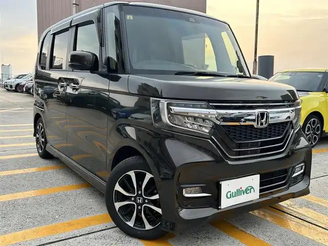 ホンダ Ｎ ＢＯＸ カスタム G L ホンダセンシング 広島県 2018(平30)年 3.8万km プレミアムグラマラスブロンズP 純正サマータイヤ有/禁煙車/純正メモリナビ/(BT/CD/USB/iPod)/純正14インチAW/バックカメラ/追従機能付きクルーズコントロール/コーナーセンサー/プッシュスタート/両側パワースライドドア/オートライト/オートマチックハイビーム/純正LEDヘッドライト/ビルトインETC/純正フロアマット/ベンチシート/ドラレコ