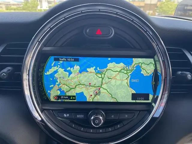 ＭＩＮＩ ミニ ジョンクーパーワークス 福岡県 2015(平27)年 6.4万km 赤 ・1オーナー/・クルーズコントロール/・純正HDDナビ/USB/Bluetooth/AUX/・シートヒーター/・ETC/・純正18AW/・プッシュスタート/・オートライト