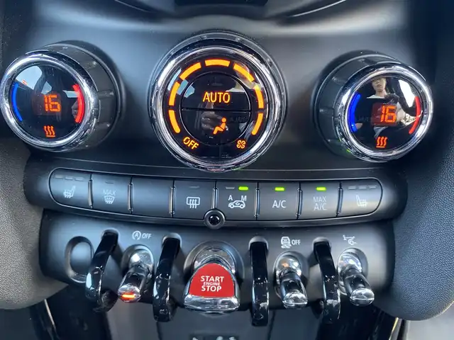 ＭＩＮＩ ミニ ジョンクーパーワークス 福岡県 2015(平27)年 6.4万km 赤 ・1オーナー/・クルーズコントロール/・純正HDDナビ/USB/Bluetooth/AUX/・シートヒーター/・ETC/・純正18AW/・プッシュスタート/・オートライト