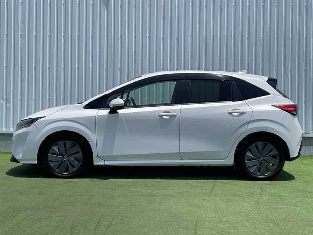 日産 ノート X 香川県 2021(令3)年 3.8万km ピュアホワイトパール 純正メモリーナビ/→AM/FM/CD/DVD/Bluetooth/フルセグTV/ドライブレコーダー/衝突軽減ブレーキ/バックカメラ/LEDヘッドライト/ステアリングスイッチ/プッシュスタート/スマートキー/スペアキー×1/純正フロアマット/コーナーセンサー