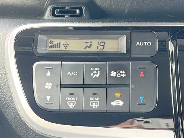 ホンダ Ｎ ＢＯＸ カスタム G Lパッケージ 愛知県 2016(平28)年 8.1万km プレミアムホワイトパールⅡ /禁煙ワンオーナー//メモリーナビ(ケンウッド　MDV-D503)//CD/DVD/フルセグTV/BT/USB/SD/AM/FM//バックカメラ//ETC//ステアリングスイッチ//前方ドライブレコーダー(セルスター　CSD-670FH)//スペアスマートキー//純正14インチアルミホイール//プラズマクラスター搭載オートエアコン//プッシュスタート//ECON//横滑り防止装置//盗難防止//LEDルームランプ//HIDヘッドランプ//HIDオートライト//フォグランプ//オートリトラミラー//アレルクリーンシート//運転席シートハイトアジャスター//リア席サンシェード//フロアマット//ドアバイザー//保証書//取扱説明書