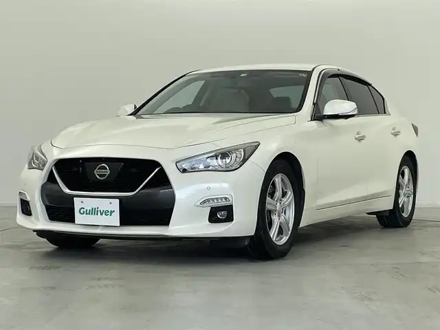 日産 スカイライン GT 群馬県 2020(令2)年 5万km ブリリアントホワイトパール NissanConnectナビゲーションシステム/・ツインディスプレイ(8インチワイド&7インチワイド)/・AM/FM/CD/DVD/AUX/Bluetooth/フルセグTV/インテリジェント アラウンドビューモニター(移動物検知機能付)/インテリジェントクルーズコントロール/インテリジェントLI(車線逸脱防止支援システム)/LDW(車線逸脱警報)/インテリジェントBSI(後側方衝突防止支援システム)/BSW(後側方車両検知警報)/インテリジェントBUI(後退時衝突防止支援システム)/インテリジェントFCW(前方衝突予測警報)/インテリジェントエマージェンシーブレーキ/ブレーキアシスト/エマージェンシーストップシグナル/前席パワーシート/LEDヘッドランプ/プッシュスタート/スマートキー