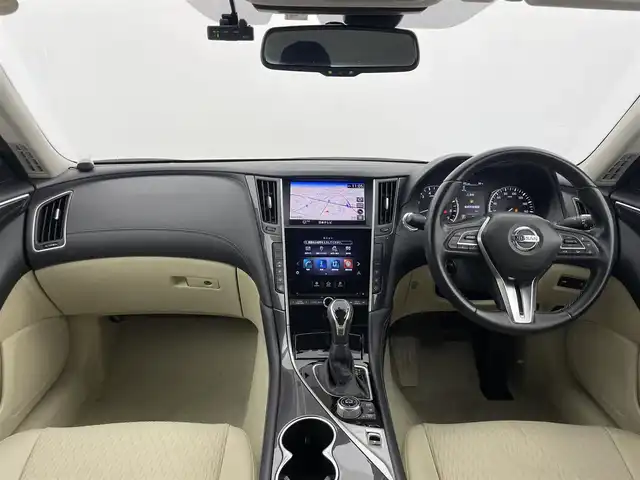 日産 スカイライン GT 群馬県 2020(令2)年 5万km ブリリアントホワイトパール NissanConnectナビゲーションシステム/・ツインディスプレイ(8インチワイド&7インチワイド)/・AM/FM/CD/DVD/AUX/Bluetooth/フルセグTV/インテリジェント アラウンドビューモニター(移動物検知機能付)/インテリジェントクルーズコントロール/インテリジェントLI(車線逸脱防止支援システム)/LDW(車線逸脱警報)/インテリジェントBSI(後側方衝突防止支援システム)/BSW(後側方車両検知警報)/インテリジェントBUI(後退時衝突防止支援システム)/インテリジェントFCW(前方衝突予測警報)/インテリジェントエマージェンシーブレーキ/ブレーキアシスト/エマージェンシーストップシグナル/前席パワーシート/LEDヘッドランプ/プッシュスタート/スマートキー