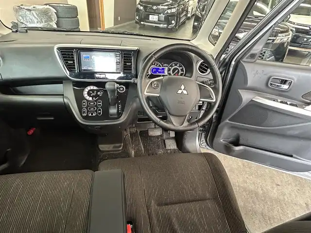 三菱 ｅＫスペース カスタムT e－アシスト 宮崎県 2015(平27)年 10.6万km チタニウムグレーメタリック /ナビ(700W)//TV/CD/DVD/Bluetooth//アラウンドビューモニター//バックカメラ//ETC//両側パワースライドドア//純正フロアマット//純正アルミホイール//電格ウィンカーミラー