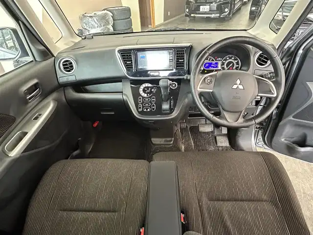三菱 ｅＫスペース カスタムT e－アシスト 宮崎県 2015(平27)年 10.6万km チタニウムグレーメタリック /ナビ(700W)//TV/CD/DVD/Bluetooth//アラウンドビューモニター//バックカメラ//ETC//両側パワースライドドア//純正フロアマット//純正アルミホイール//電格ウィンカーミラー