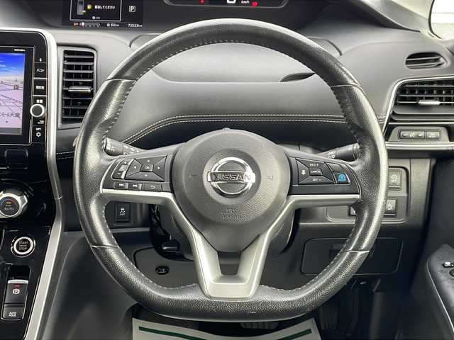 日産 セレナ ハイウェイスター プロパイロットED 山形県 2016(平28)年 7.4万km マルーンレッド 2トーン プロパイロット/エマージェンシーブレーキ/レーンディパーチャーウォーニング/両側パワースライドドア/純正9インチナビ/CD.DVD.BT.SD.USB.AUX/フルセグ/バックカメラ/フリップダウンモニター/ビルトインETC/電動パーキングブレーキ/オートホールド/ドライブレコーダー/プッシュスタート/スマートキーｘ２