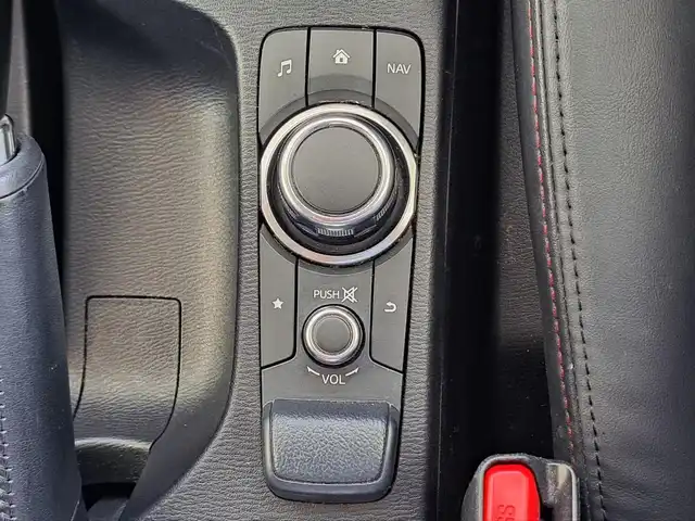 マツダ ＣＸ－３ 20S プロアクティブ 大阪府 2017(平29)年 7.6万km ソウルレッドクリスタルM /禁煙車//純正ナビ・TV/BT/USB/CD/DVD/AUX//バックカメラ//ドライビングポジションサポートパッケージ/・D席メモリー付きパワーシート//ヘッドアップディスプレー//ビルトインETC//パーキングソナー//前後ドラレコ【AMEX-A07】//純正18AW//ステアリングヒーター//衝突軽減ブレーキ//レーンキープアシスト//ブラインドスポットモニター//ハーフレザーシート