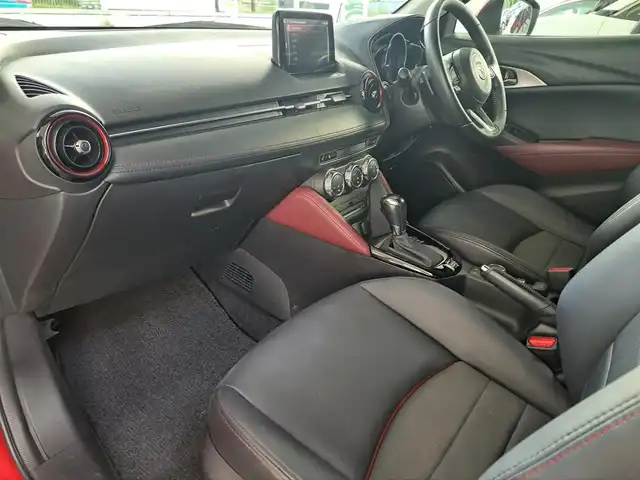 マツダ ＣＸ－３ 20S プロアクティブ 大阪府 2017(平29)年 7.6万km ソウルレッドクリスタルM /禁煙車//純正ナビ・TV/BT/USB/CD/DVD/AUX//バックカメラ//ドライビングポジションサポートパッケージ/・D席メモリー付きパワーシート//ヘッドアップディスプレー//ビルトインETC//パーキングソナー//前後ドラレコ【AMEX-A07】//純正18AW//ステアリングヒーター//衝突軽減ブレーキ//レーンキープアシスト//ブラインドスポットモニター//ハーフレザーシート