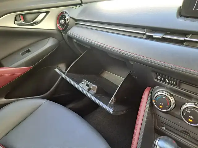 マツダ ＣＸ－３ 20S プロアクティブ 大阪府 2017(平29)年 7.6万km ソウルレッドクリスタルM /禁煙車//純正ナビ・TV/BT/USB/CD/DVD/AUX//バックカメラ//ドライビングポジションサポートパッケージ/・D席メモリー付きパワーシート//ヘッドアップディスプレー//ビルトインETC//パーキングソナー//前後ドラレコ【AMEX-A07】//純正18AW//ステアリングヒーター//衝突軽減ブレーキ//レーンキープアシスト//ブラインドスポットモニター//ハーフレザーシート