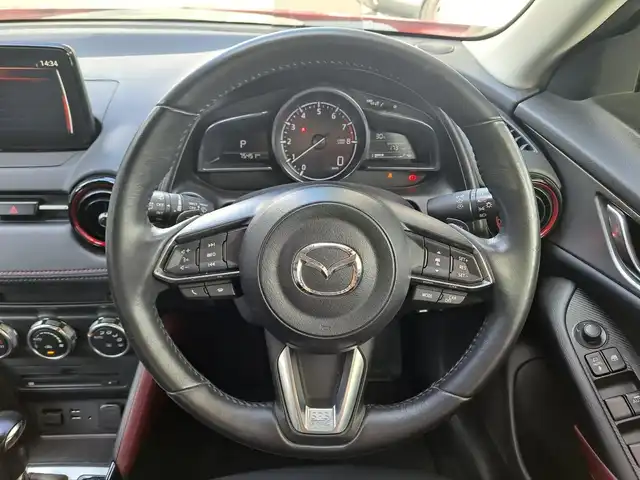 マツダ ＣＸ－３ 20S プロアクティブ 大阪府 2017(平29)年 7.6万km ソウルレッドクリスタルM /禁煙車//純正ナビ・TV/BT/USB/CD/DVD/AUX//バックカメラ//ドライビングポジションサポートパッケージ/・D席メモリー付きパワーシート//ヘッドアップディスプレー//ビルトインETC//パーキングソナー//前後ドラレコ【AMEX-A07】//純正18AW//ステアリングヒーター//衝突軽減ブレーキ//レーンキープアシスト//ブラインドスポットモニター//ハーフレザーシート