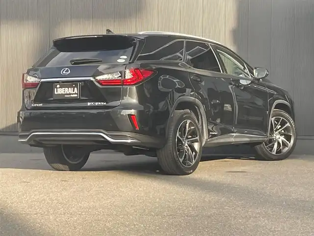 レクサス ＲＸ 450hL 香川県 2018(平30)年 5万km グラファイトブラックガラスフレーク メーカーナビ・フルセグ・全方位カメラ/茶革/パワーシート/シートベンチレーション/シートヒーター/ハンドルヒーター/ヘッドアップディスプレイ/プリクラッシュ/フッドコンビハンドル/パワーバックドア/純正20インチアルミ/3眼LEDライト/ETC/前後ドラレコ